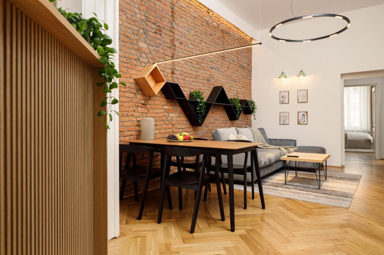 Ka'Yana Apartments - Restored Luxury In The Heart Of The Old Town, Near Black Church, Council Sq Braşov Exterior foto